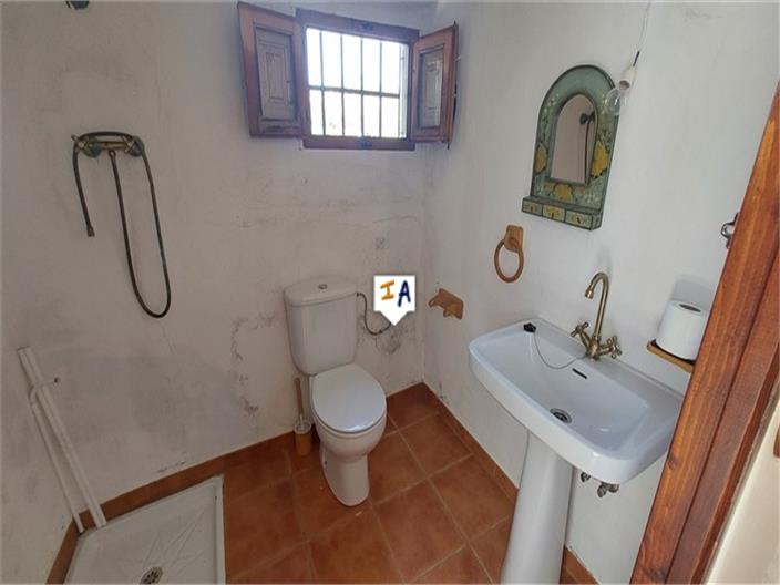 Image No.15-4 Bed House for sale