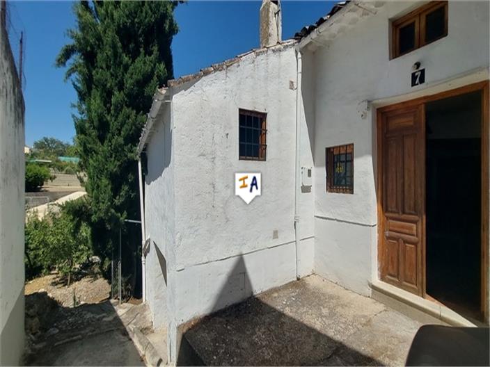 Image No.6-4 Bed House for sale