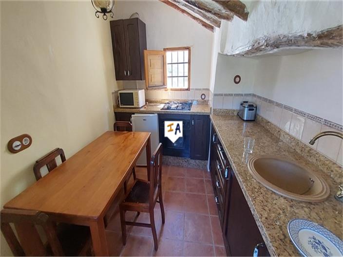 Image No.7-4 Bed House for sale