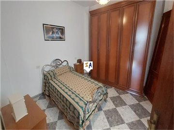 th561915