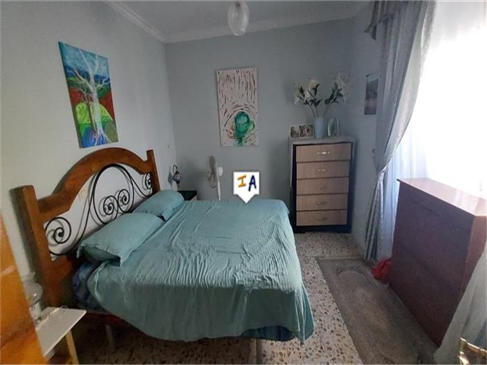 Image No.14-4 Bed House for sale