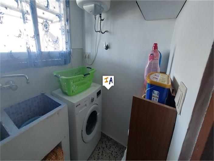 Image No.15-4 Bed House for sale