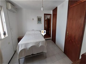 th561712