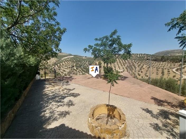 Image No.6-4 Bed House for sale