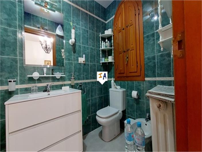 Image No.16-4 Bed Farmhouse for sale