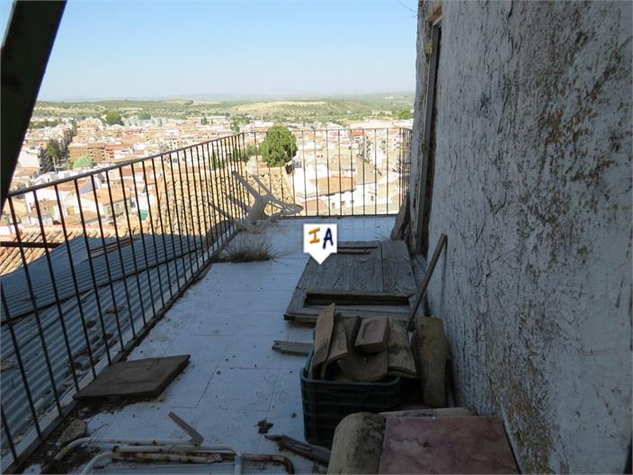 Image No.8-3 Bed House for sale