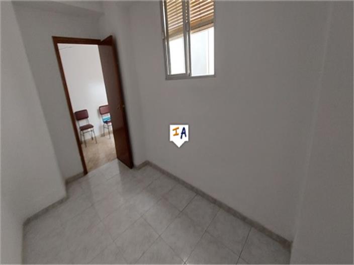 Image No.13-3 Bed House for sale