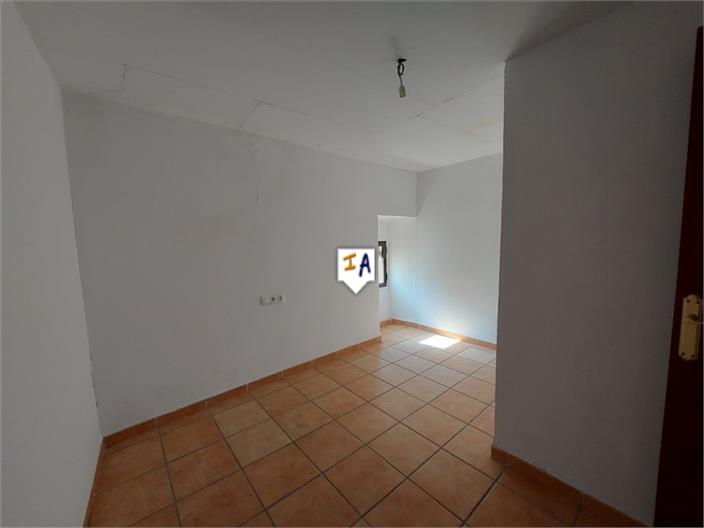 Image No.17-3 Bed House for sale