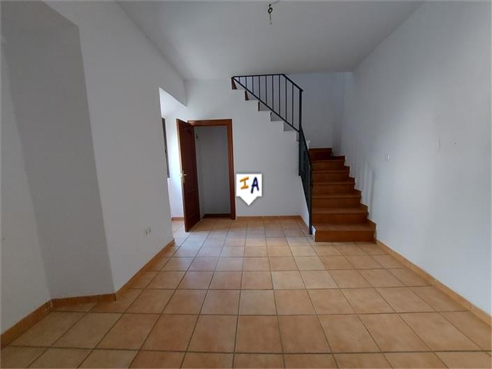 Image No.6-3 Bed House for sale