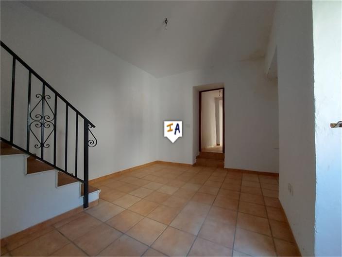 Image No.10-3 Bed House for sale