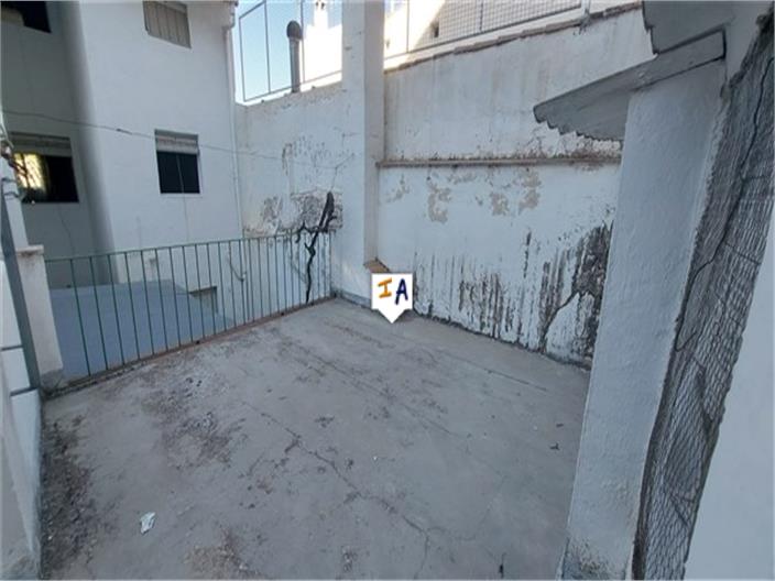 Image No.9-5 Bed House for sale