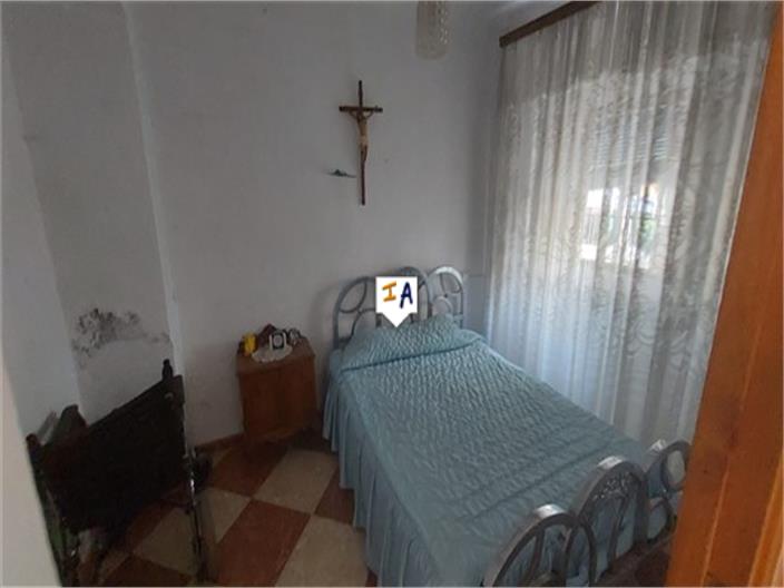 Image No.13-5 Bed House for sale