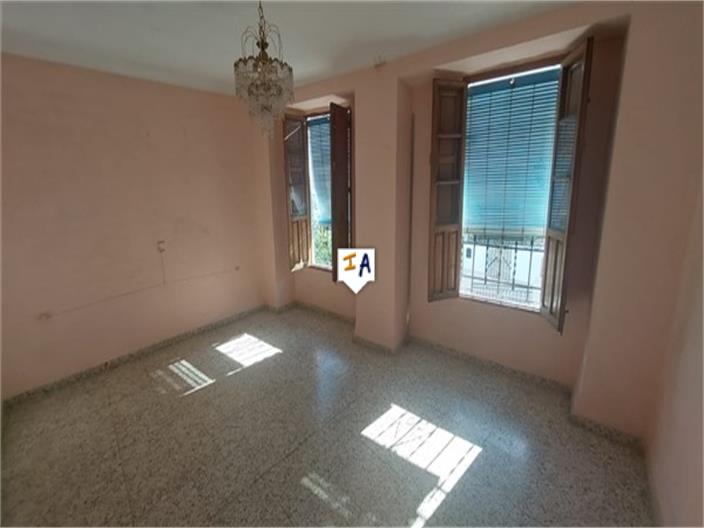 Image No.15-5 Bed House for sale