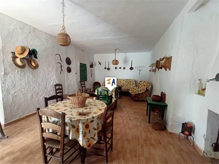 Image No.14-2 Bed Farmhouse for sale