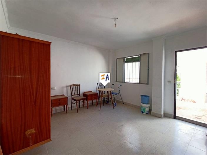 Image No.4-3 Bed House for sale
