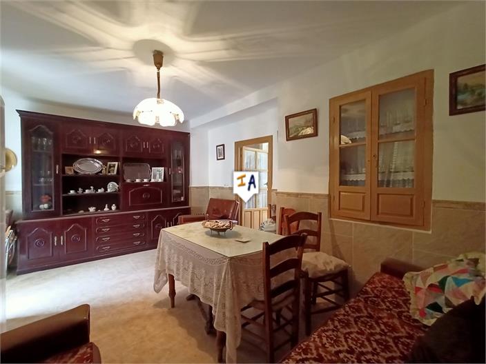 Image No.3-3 Bed House for sale
