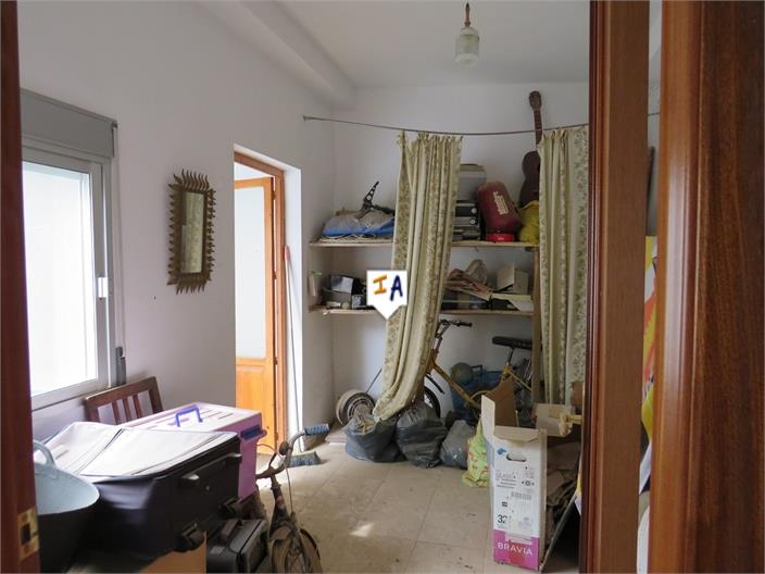 Image No.16-2 Bed House for sale