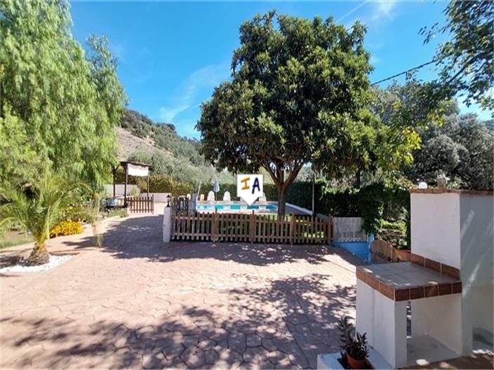 Image No.4-Ferme de 6 chambres à vendre à Iznájar