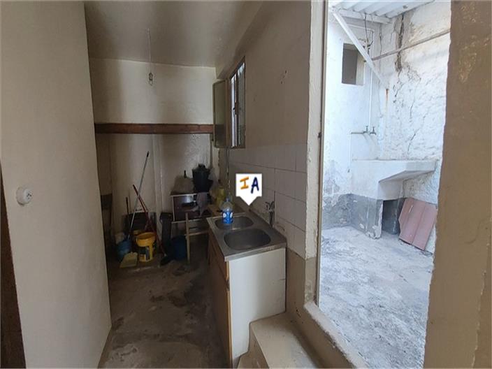 Image No.6-2 Bed House for sale