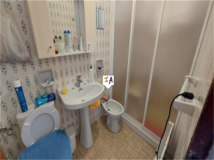 Image No.12-5 Bed House for sale