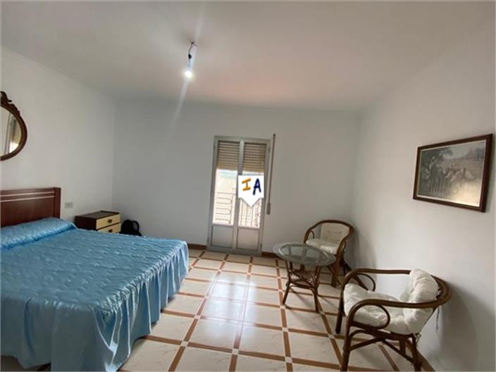 Image No.10-3 Bed Property for sale