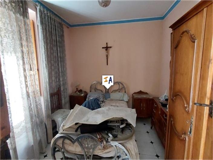 Image No.7-3 Bed House for sale