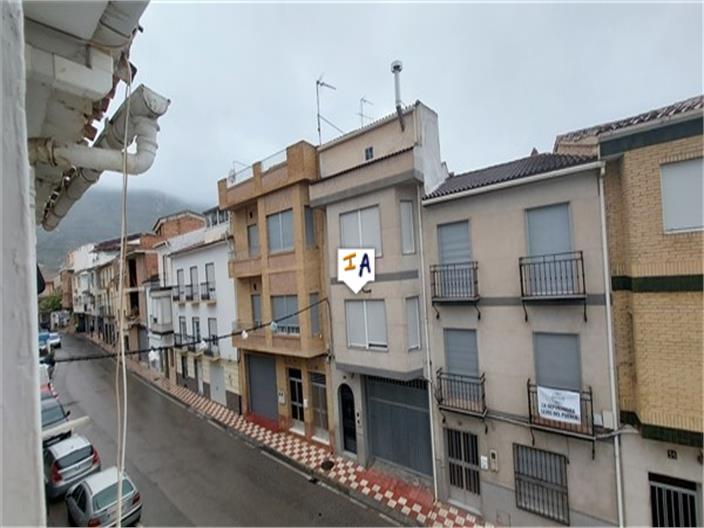 Image No.16-3 Bed House for sale