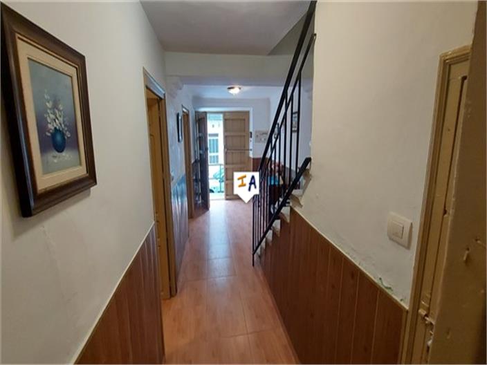 Image No.10-3 Bed House for sale