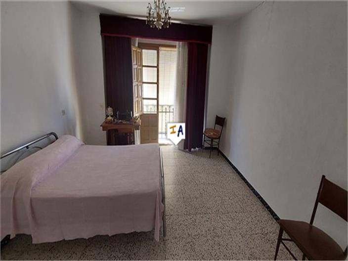 Image No.13-7 Bed House for sale