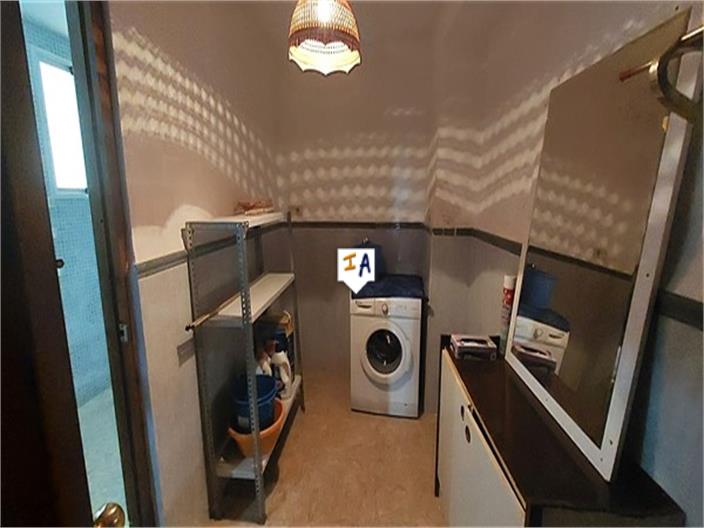 Image No.15-7 Bed House for sale