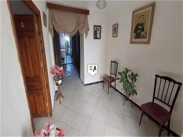 Image No.10-5 Bed House for sale