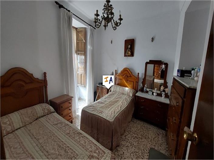 Image No.11-5 Bed House for sale