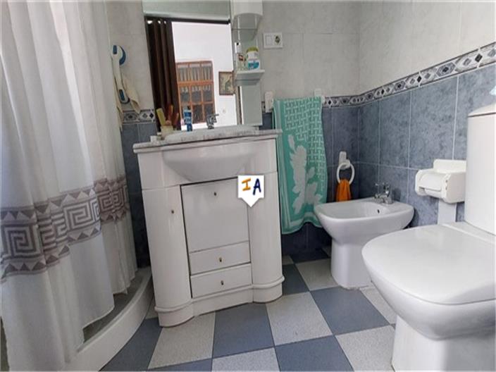 Image No.10-5 Bed House for sale