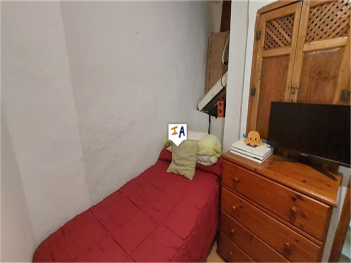 Image No.14-3 Bed House for sale