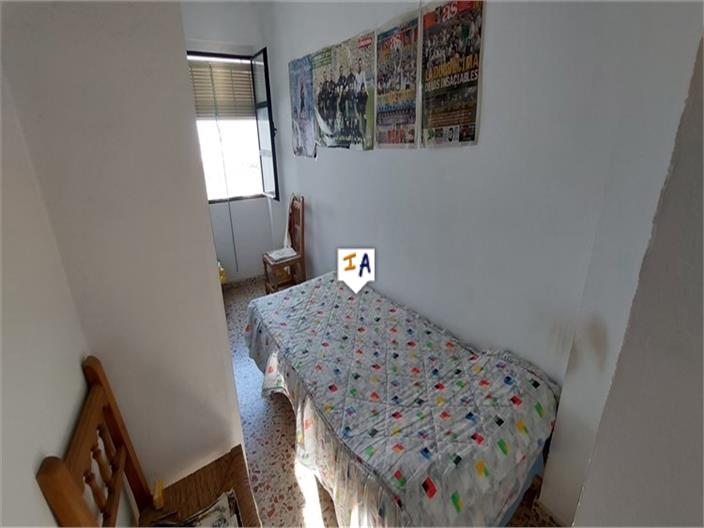 Image No.13-3 Bed House for sale