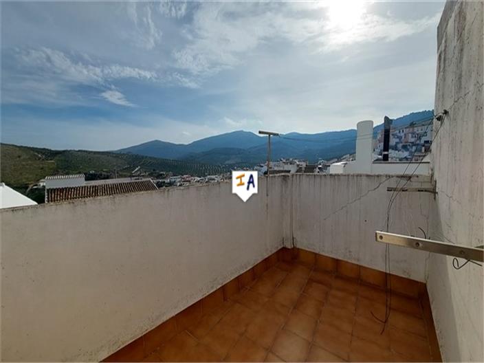 Image No.15-3 Bed House for sale