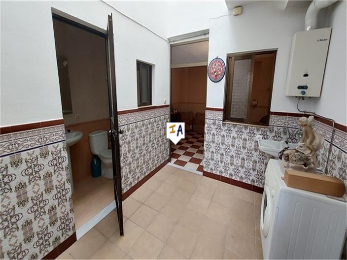 Image No.7-3 Bed House for sale