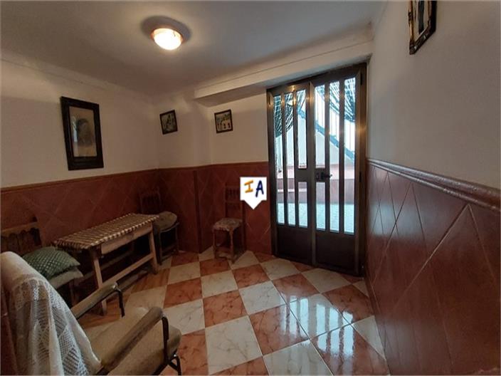Image No.13-3 Bed House for sale