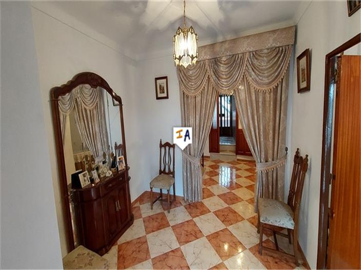 Image No.3-3 Bed House for sale