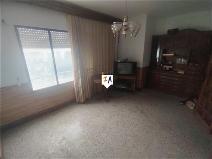 Image No.11-12 Bed House for sale