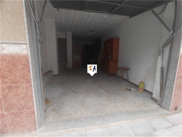 Image No.9-12 Bed House for sale