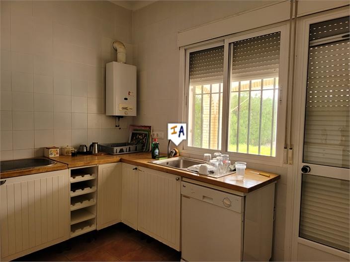 Image No.11-3 Bed House for sale