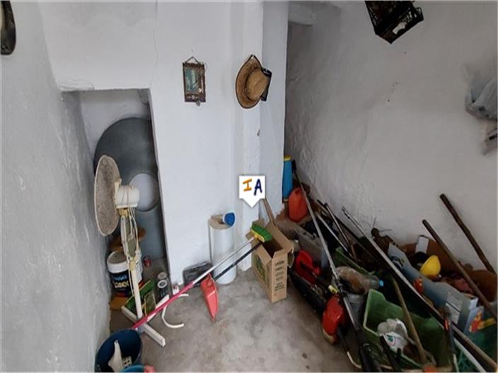 Image No.11-5 Bed Farmhouse for sale