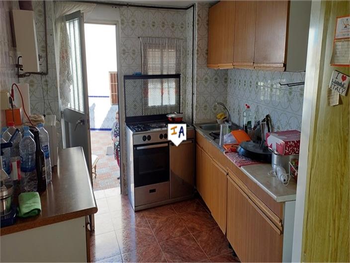 Image No.8-4 Bed House for sale