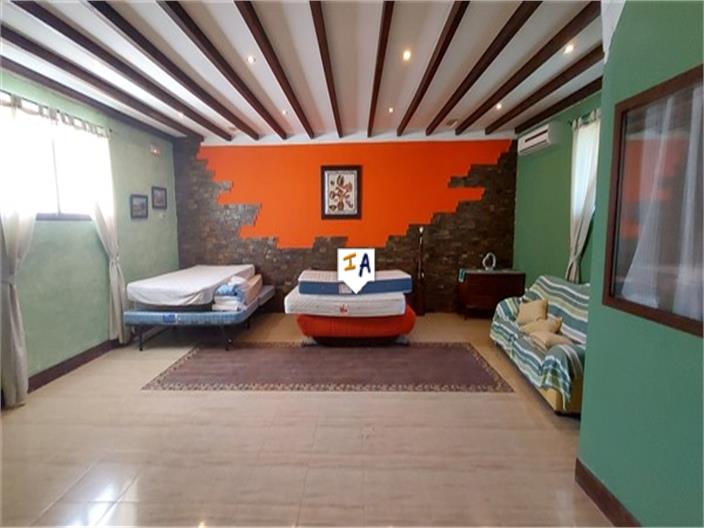 Image No.13-Commercial de 15 chambres à vendre à Luque