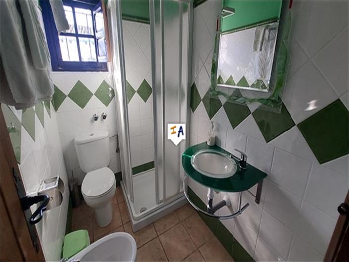 Image No.14-Commercial de 15 chambres à vendre à Luque