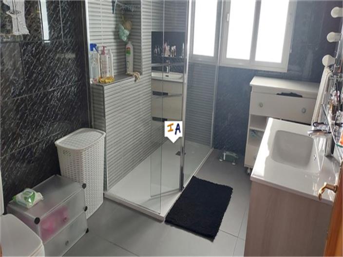 Image No.12-Villa de 4 chambres à vendre à Loja