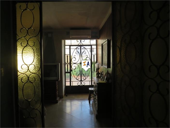 Image No.6-3 Bed House for sale