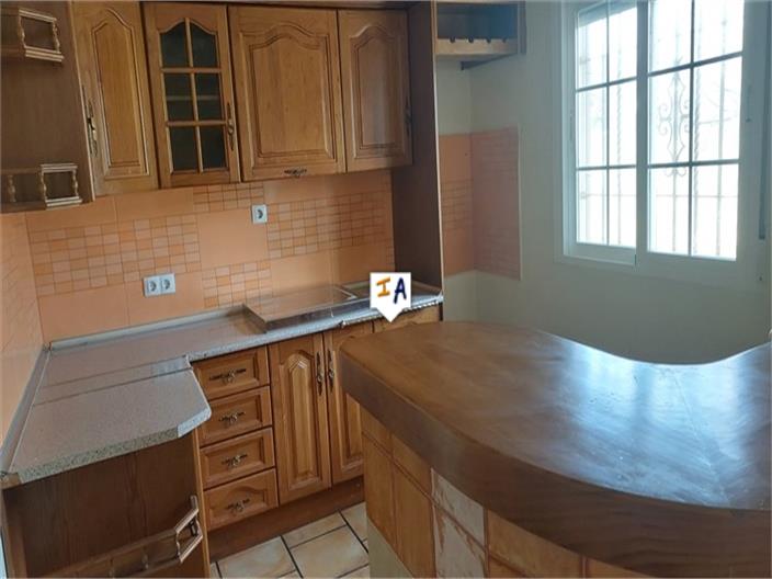 Image No.6-2 Bed House for sale