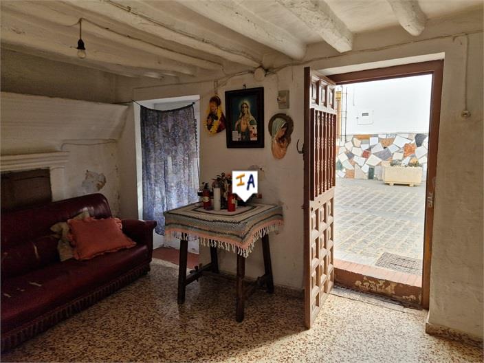 Image No.6-3 Bed House for sale